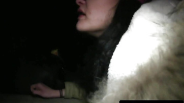 Egy kis pénzért készséggel cuclizott és dugott a hazai tini leányzó Thumb