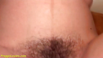 A felcsinált magyarországi bige esdekel a mostoha bátyusának hogy farkalja már meg a nuniját Thumb