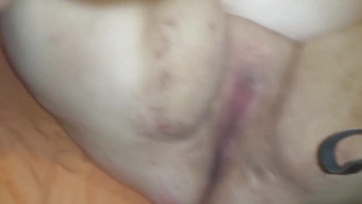 Megcsapkodta a magyar feleség husis muffocskáját mielőtt megkúrta volna Thumb